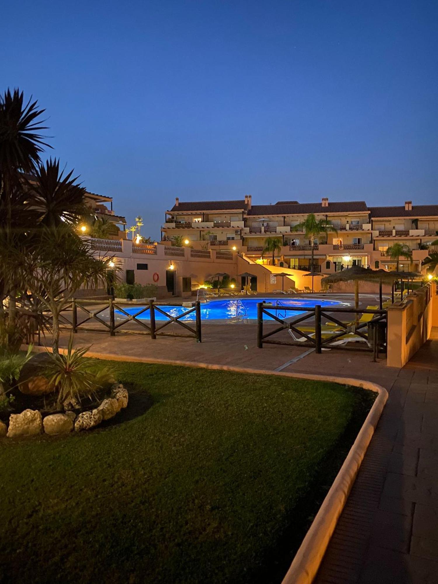 Whydhand Resorts Apartments ,Pools And Lovely Terrace فوينخيرولا المظهر الخارجي الصورة